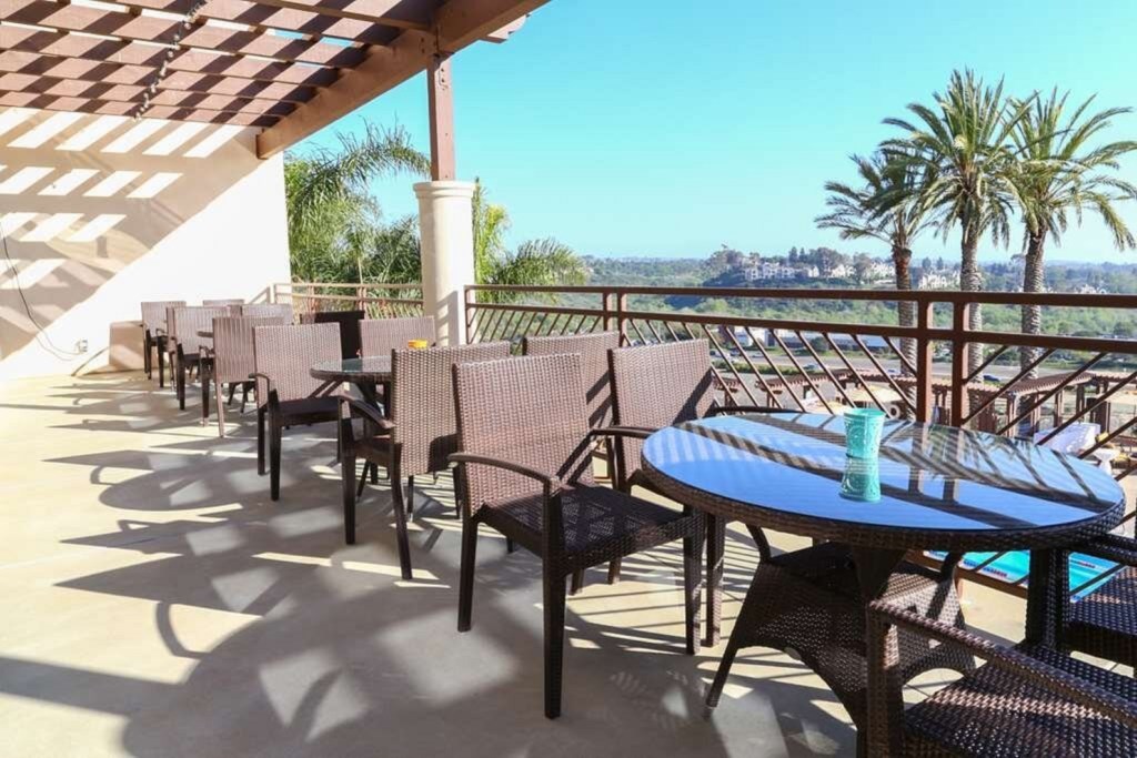 Grand Pacific Palisades_38.jpg