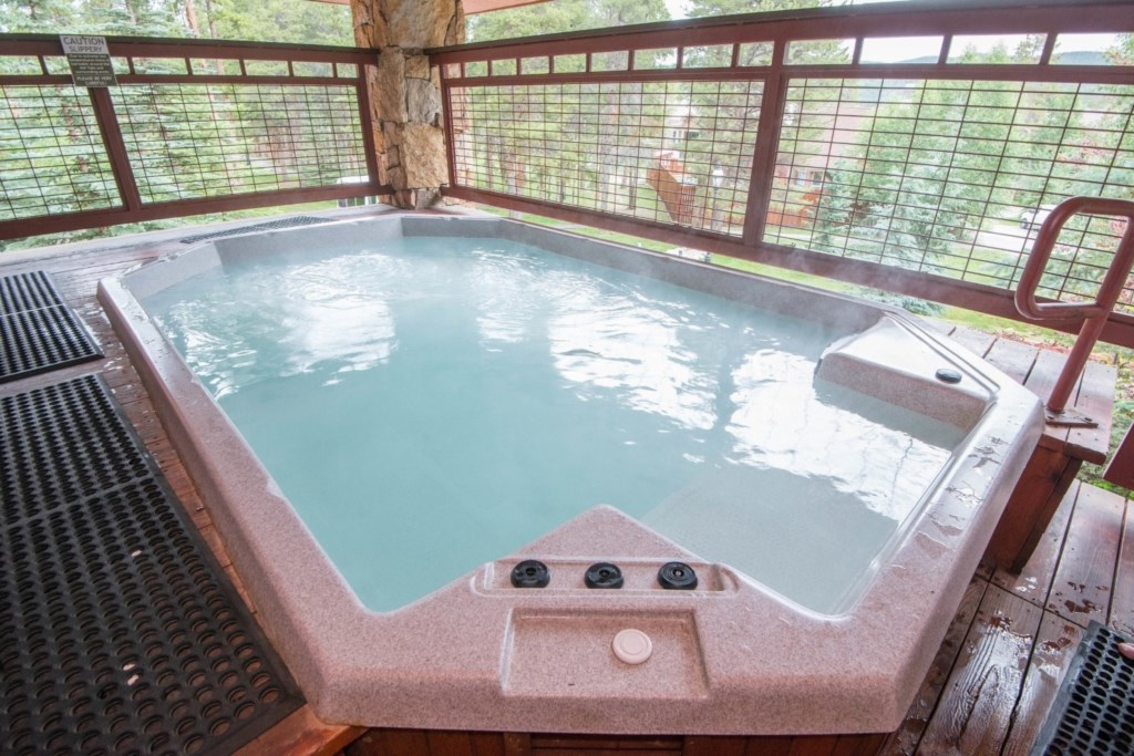 Valdoro Mountain Lodge by Hilton_12.jpg