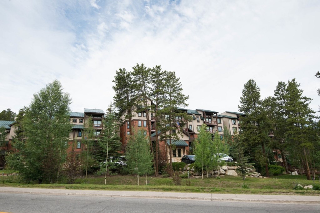 Valdoro Mountain Lodge by Hilton_40.jpg