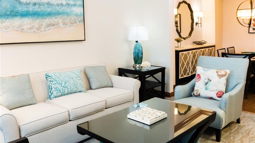sfl-ssir-hv18-3bdrm-liv-001-880x495.jpg