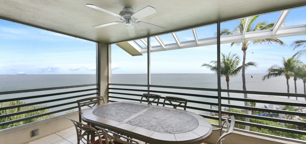 PH-11-Balcony-1646x778.jpg