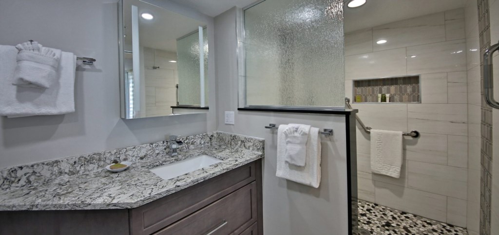 PH-15-Master-Bath-1646x778.jpg
