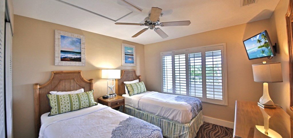 PH-16-Second-Bedroom-1646x778.jpg