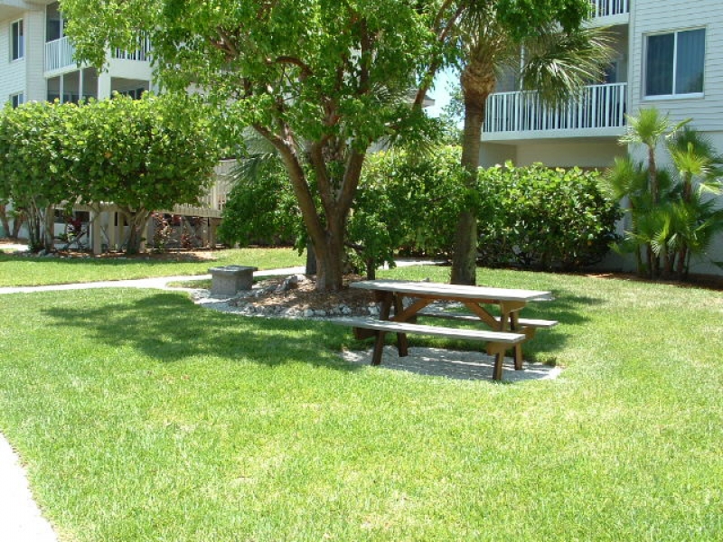 bench repairs 005.jpg