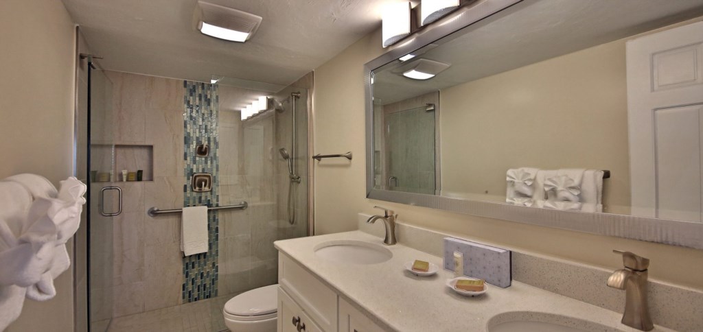 SSC-12-Master-Bath-1646x778.jpg