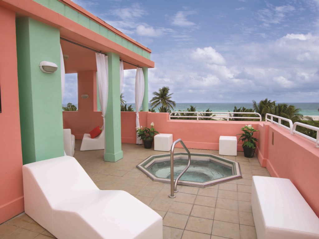 sb-hi-res-rooftop-whirlpool-spa.jpg