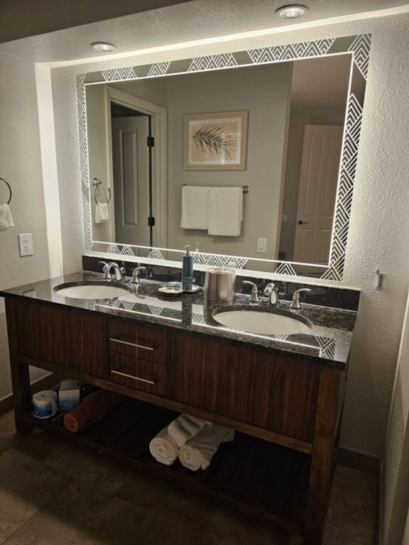 The Bay Club, a Hilton Grand Vacations Club_12.jpg