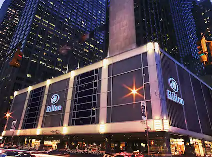ny-hi-res-hilton-ny-exterior-night