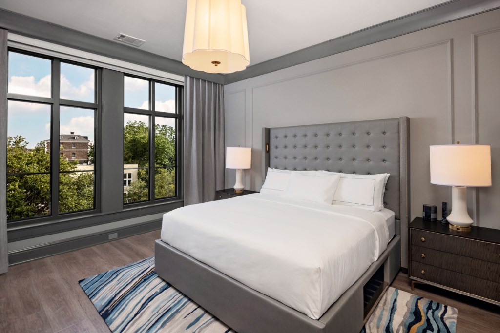 chslp-hi-res-suite-2-bedroom-and-deluxe-master-exterior.jpg