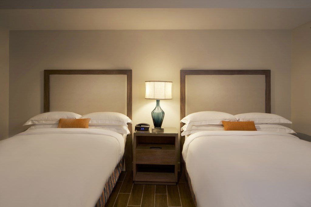 hhhgv-hi-res-guest-bedroom2.jpg