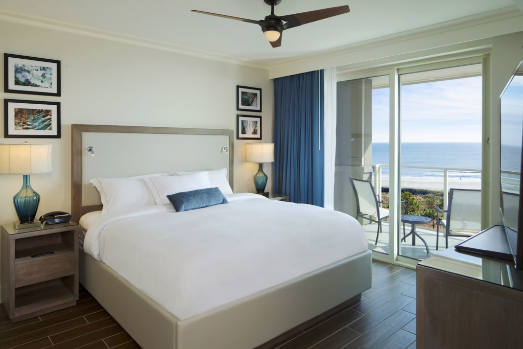 hhhgv-hi-res-oceanfront-bedroom.jpg