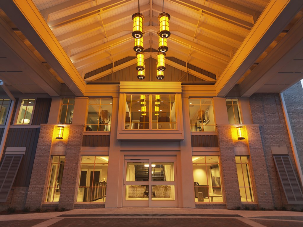 hhhgv-hi-res-porte-cochere-2.jpg
