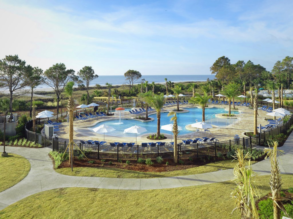 hhhgv-hi-res-resort-exterior-towards-beach-2.jpg