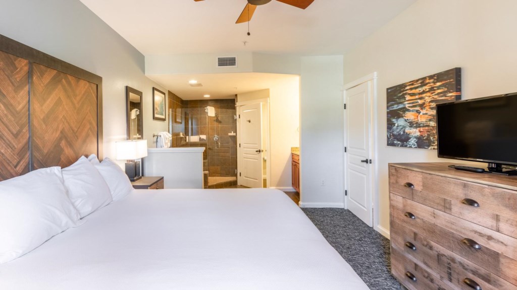 5Wyndham_1bedroom-002