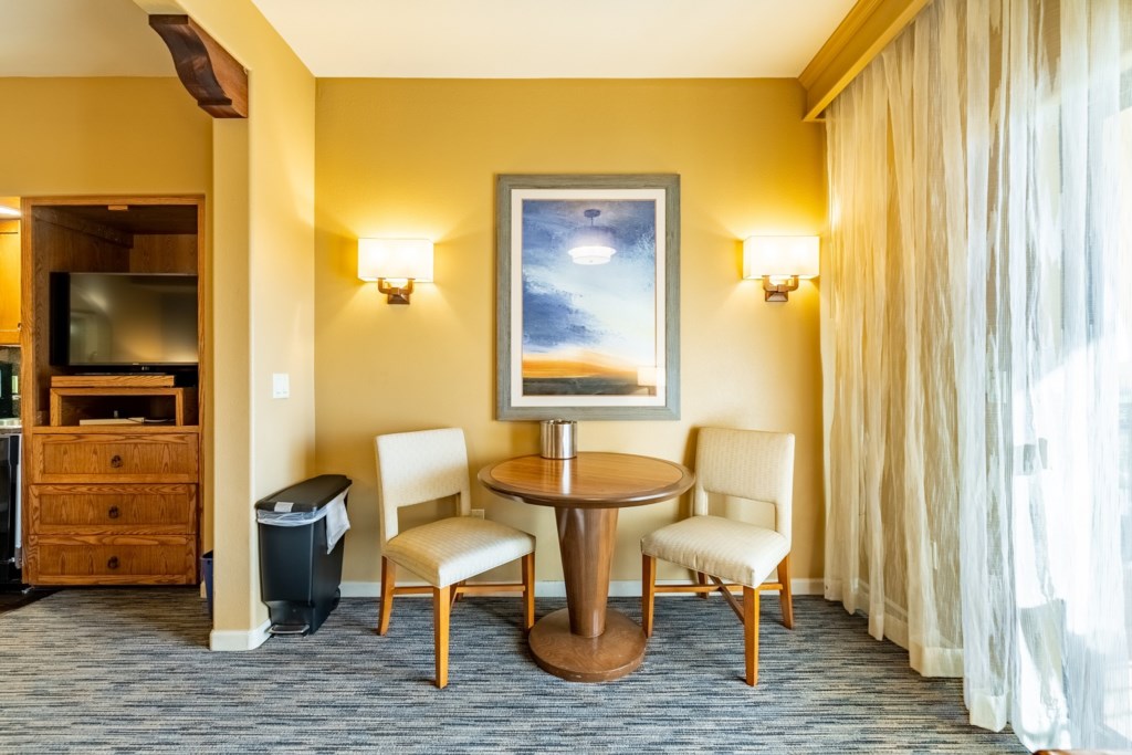 24_TheLegacyGolfResort_Room-013