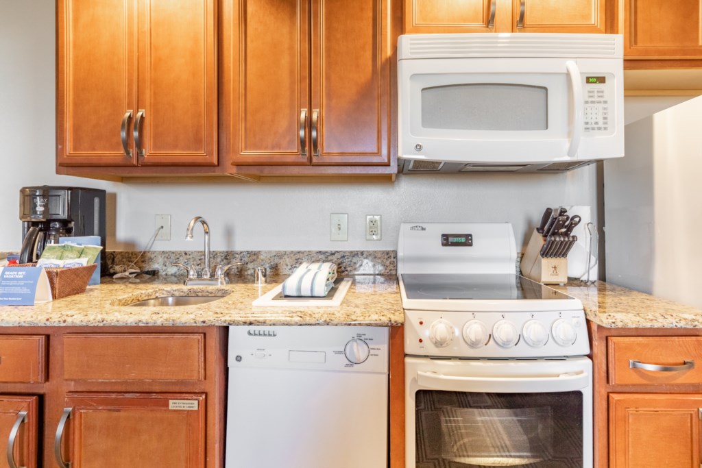 9 Club Wyndham Grand Desert 1 bedroom - kitchen (4).jpg