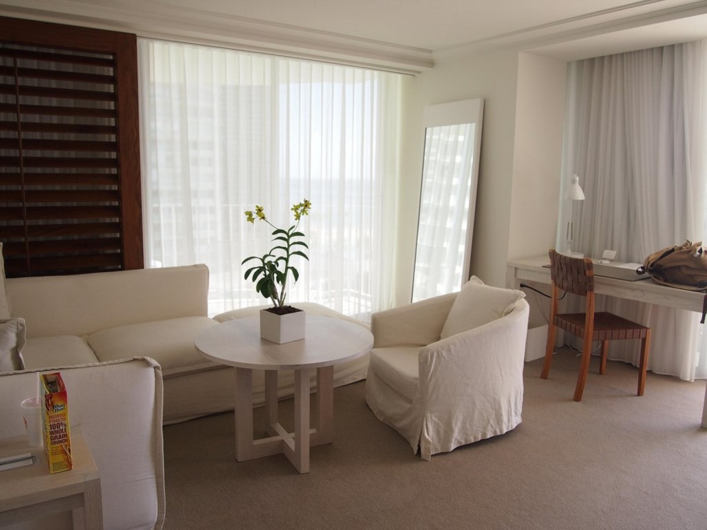3_sitting-area-view-2