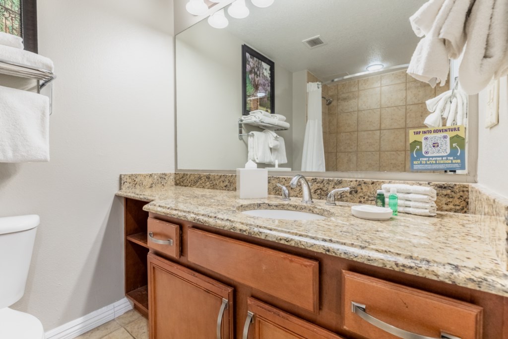 13 Club Wyndham Grand Desert 1 bedroom - bathroom (3).jpg