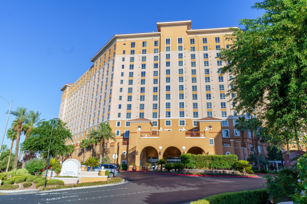 30 grand desert - resort (4) edited.jpg