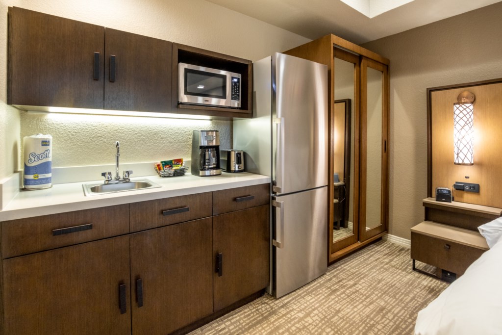 Marriott's Desert Springs Villas_18_bedroom 2 - kitchenette.jpg