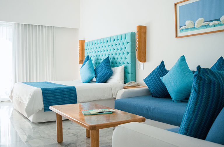 Sunset-Marina-Bedroom-Cama-Sofas-1.jpg