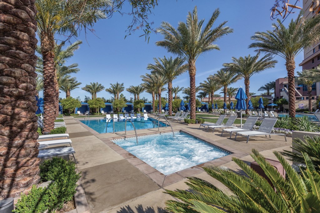 18 desert_blue_pool_1_s.jpg