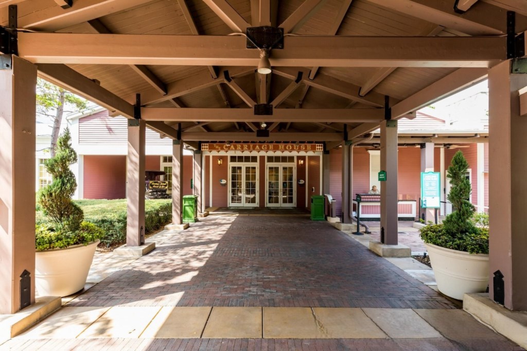 Disney's Saratoga Springs Resort & Spa_34.jpg