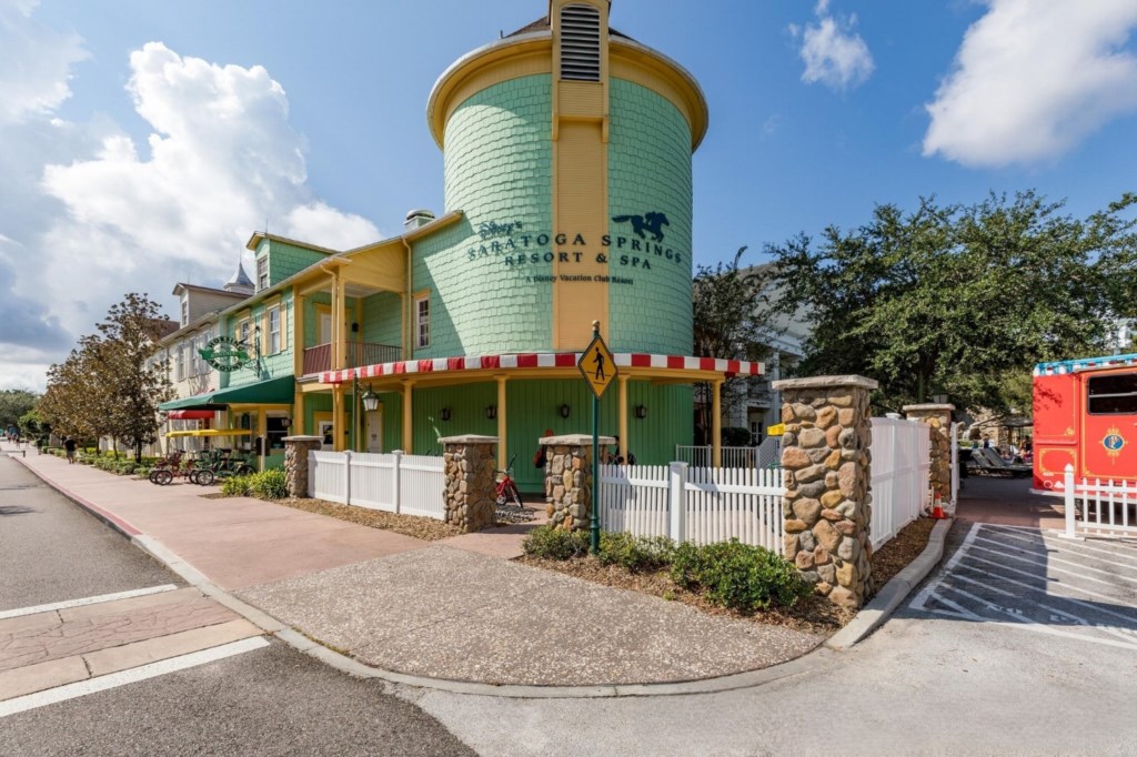 Disney's Saratoga Springs Resort & Spa_36.jpg