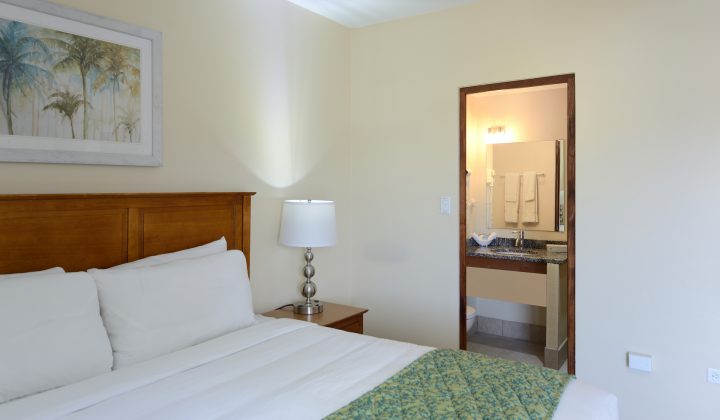 bedroom3_Sea-Palace-1-Room_007-720x420