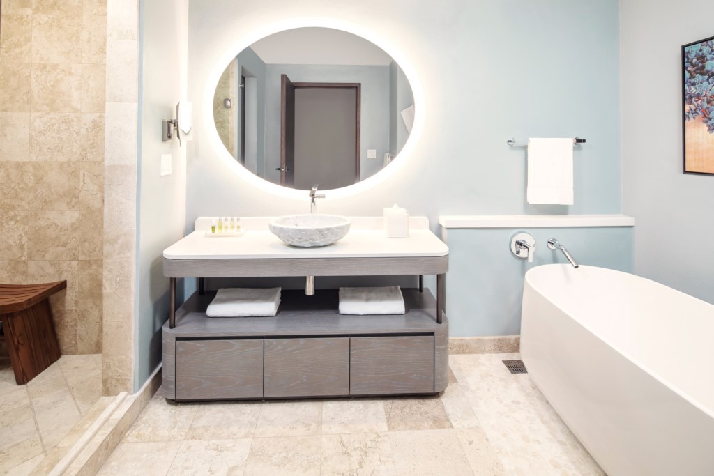sjdgv-hi-res-studio-bathroom.jpg