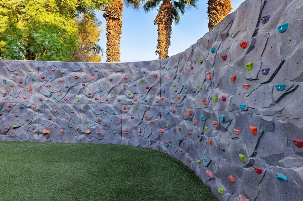 Marriott's Desert Springs Villas_37_the-shade-rock-climbing.jpg