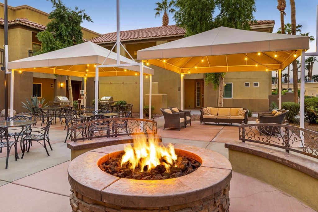 Marriott's Desert Springs Villas_38_the-shade-courtyard.jpg