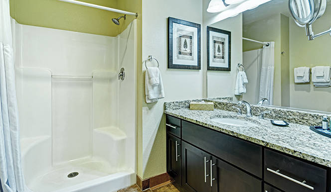 pinetop-bathroom-664x386_enhanced