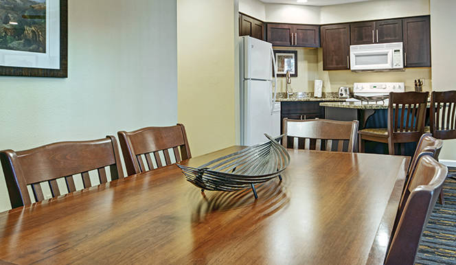 pinetop-two-bedroom-kitchen-2-664x386_enhanced