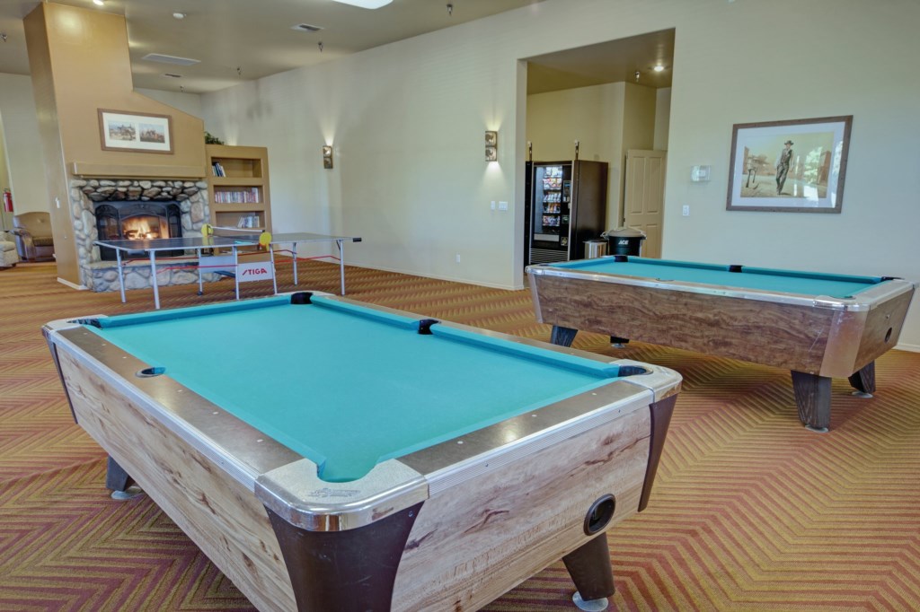 Bison_gameroom_007_S