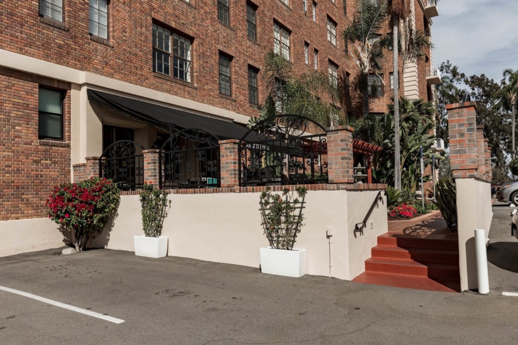 Wyndham (WorldMark) Inn at the Park_37.jpg