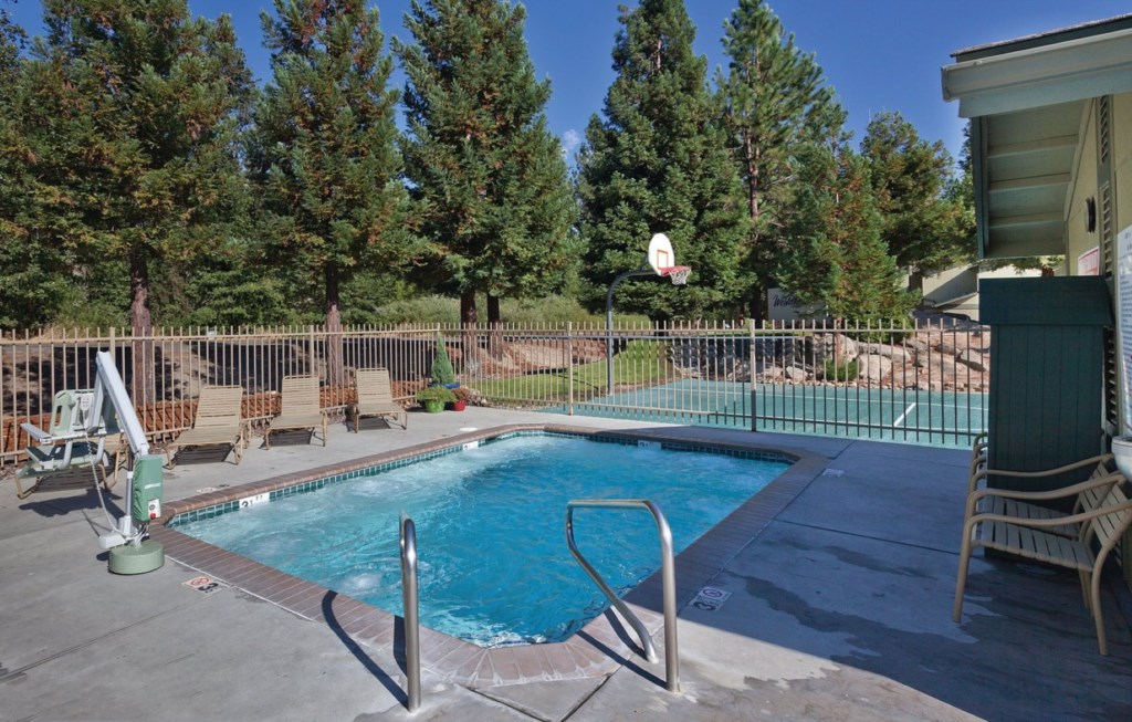 Worldmark Bass Lake_16.jpg