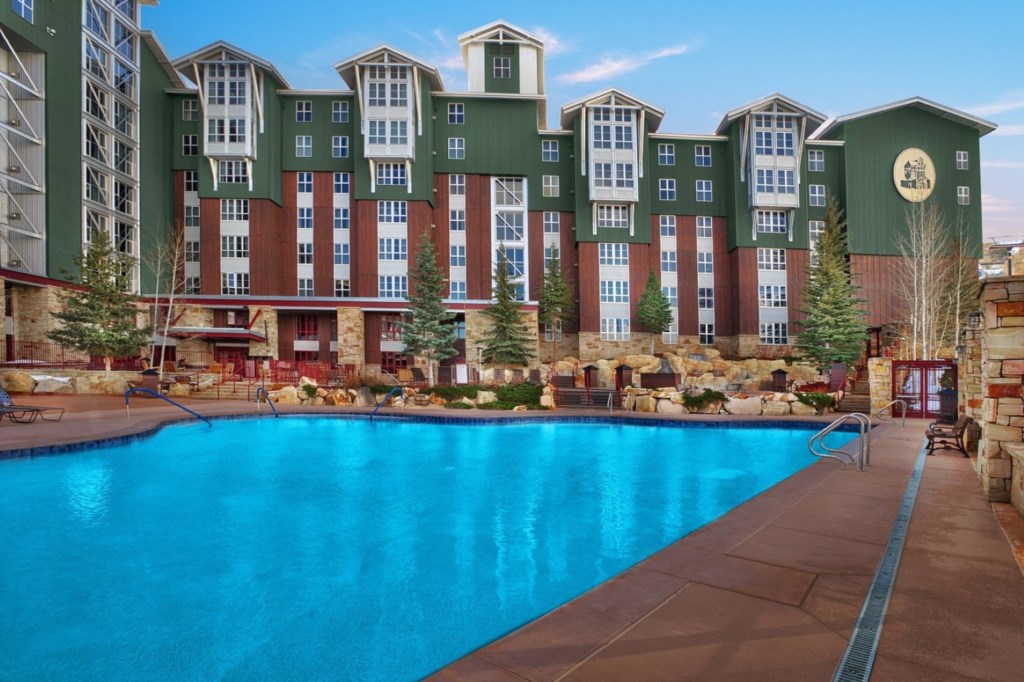 Marriott's MountainSide_1.jpg