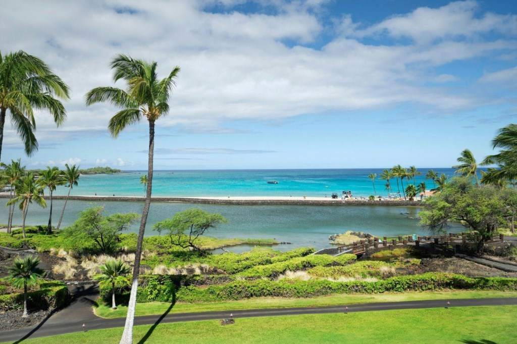 Marriotts Waikoloa Ocean Club_29_typical-oceanfront-view.jpg