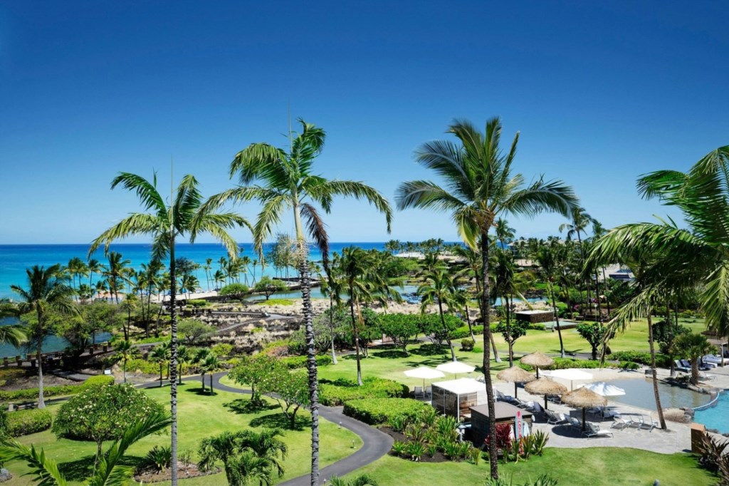 Marriotts Waikoloa Ocean Club_32_typical-pool-view8.jpg