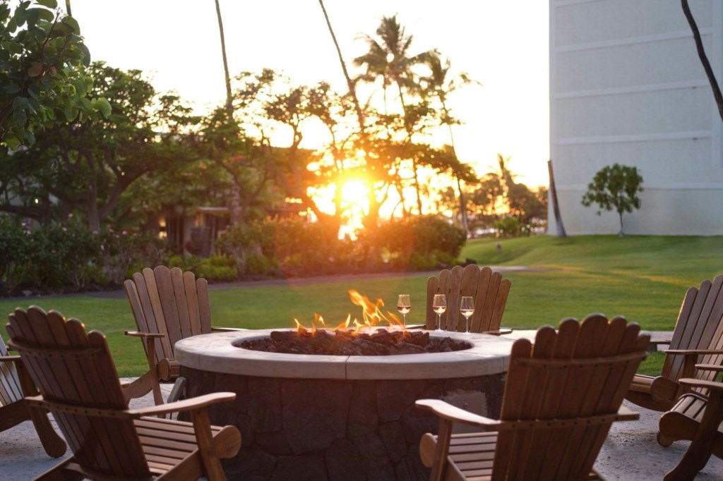 Marriotts Waikoloa Ocean Club_34_fire-pit.jpg
