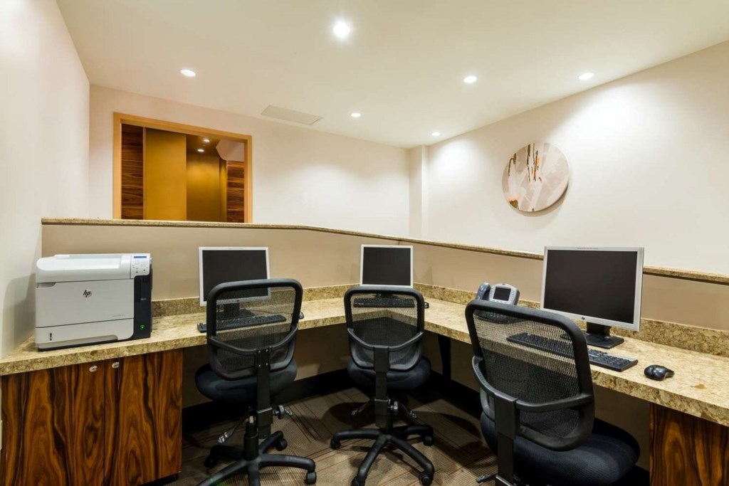 West 57th Street by Hilton Club_17.jpg