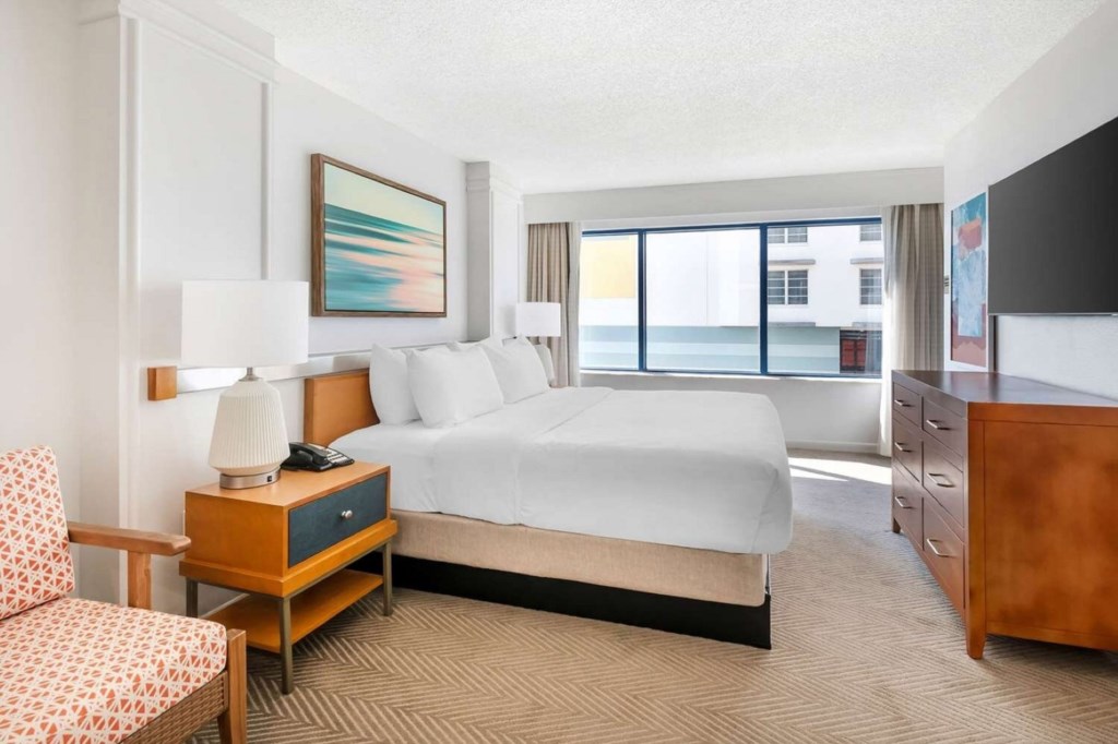 Hilton Vacation Club Daytona Beach Regency_11.jpg