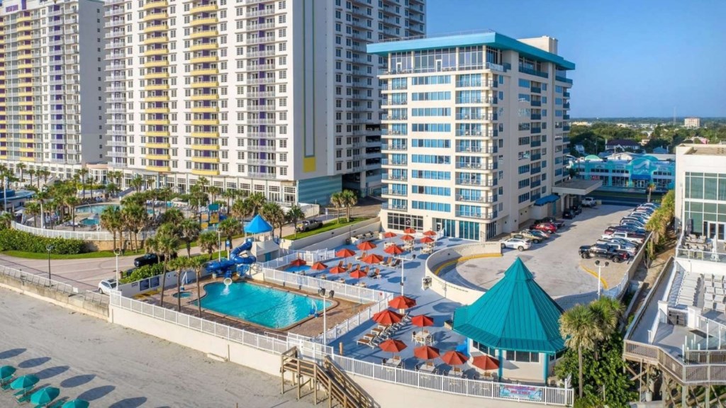 Hilton Vacation Club Daytona Beach Regency_16.jpg