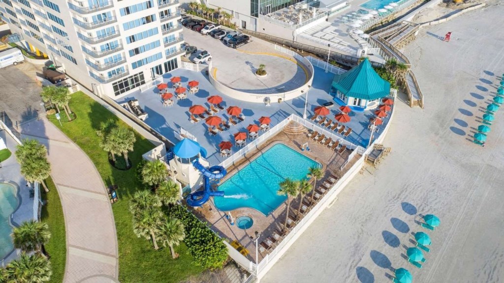 Hilton Vacation Club Daytona Beach Regency_17.jpg