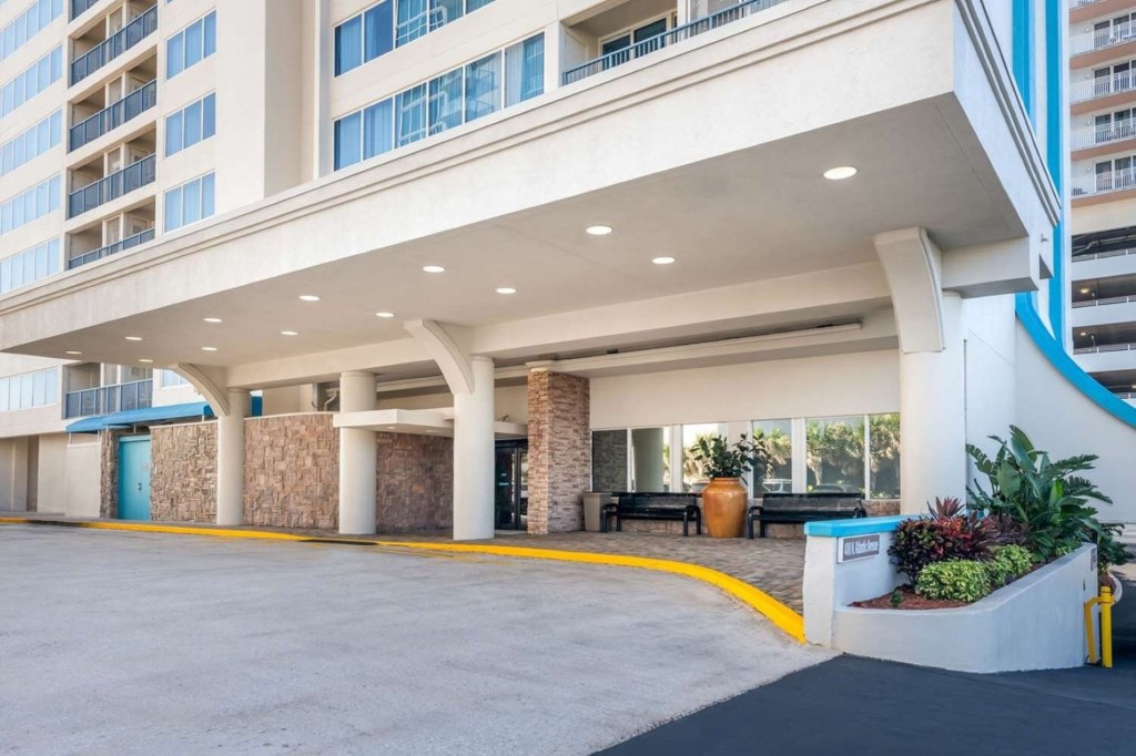 Hilton Vacation Club Daytona Beach Regency_32.jpg