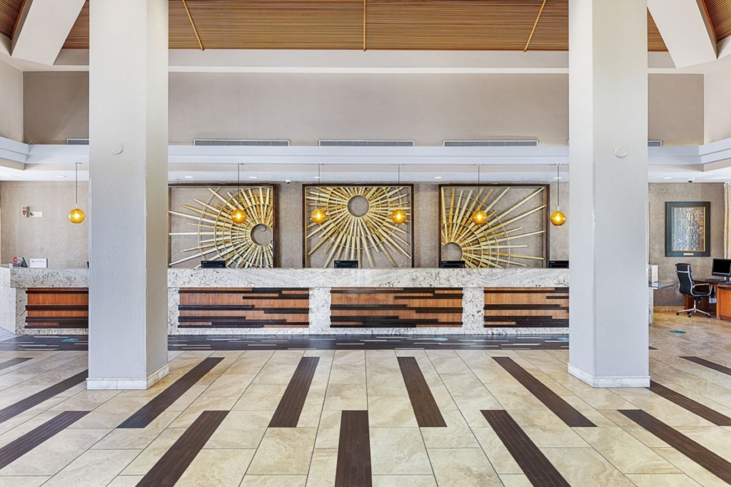 Marriott's Desert Springs Villas_37_lobby.jpg
