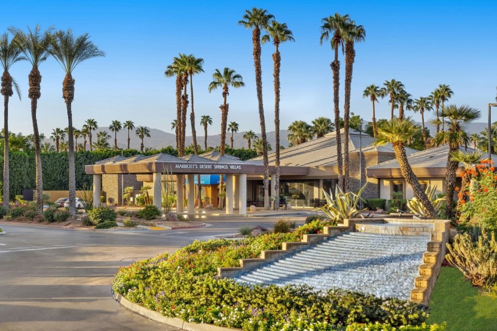 Marriott's Desert Springs Villas_46_entrance.jpg