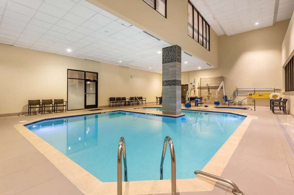 TheDistrictbyHiltonClub_1