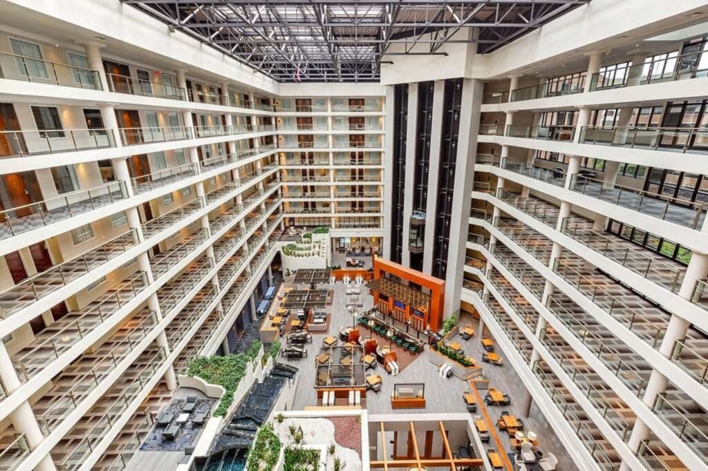 TheDistrictbyHiltonClub_12